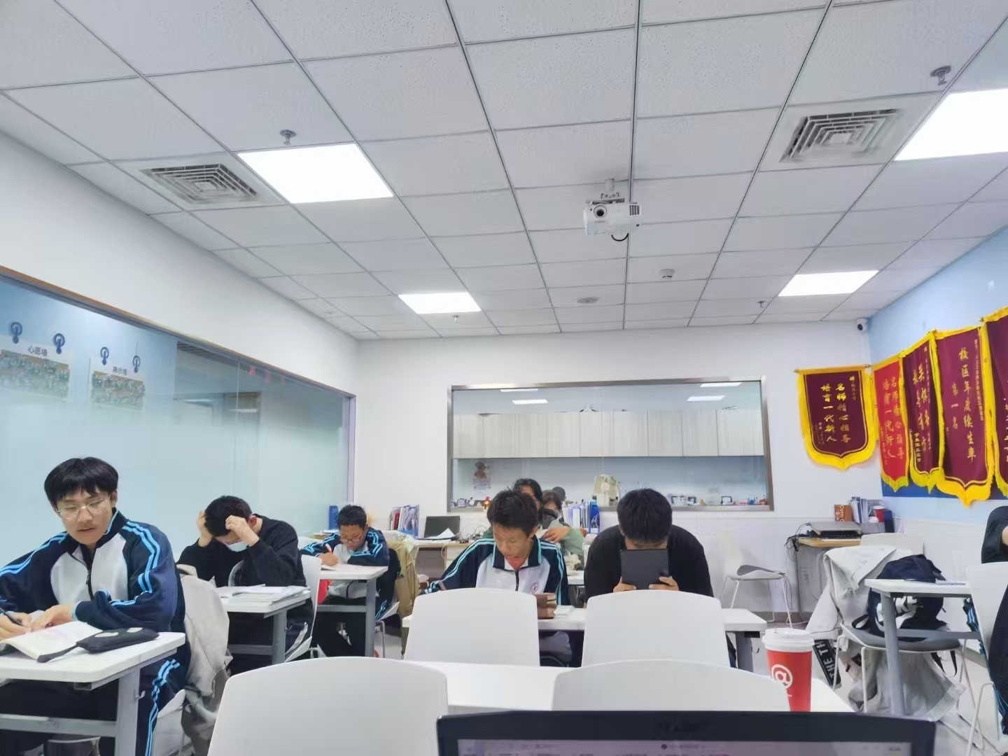 山东青岛新初三暑假集训哪家好，青岛九年级暑假辅导班收费标准(3)