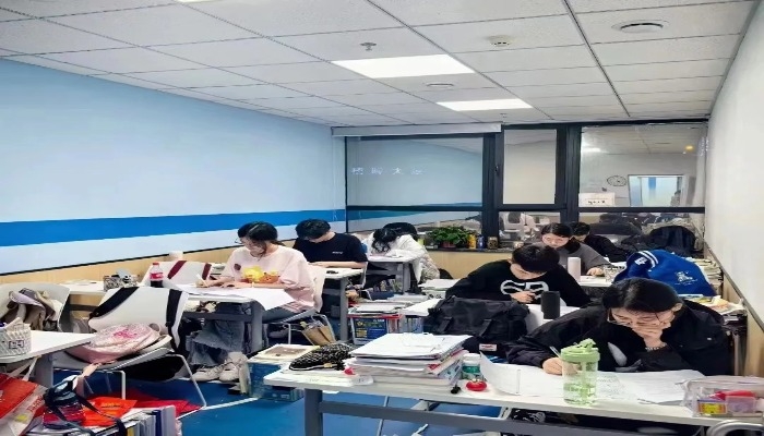 河北廊坊新初三辅导机构推荐：锐满分教育，中考冲刺从暑假开始！(1)