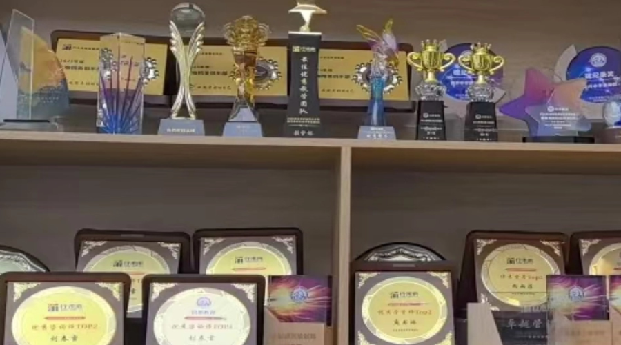 河北唐山高三马上期中考,孩子还是跟不上进度怎么办?锐满分一对一,用学情诊断锁定河北高考考点,把时间花在真正的漏洞上(4) 河北唐山高三马上期中考,孩子还是跟不上进度怎么办?锐满分一对一,用学情诊断锁定河北高考考点,把时间花在真正的漏洞上(4)